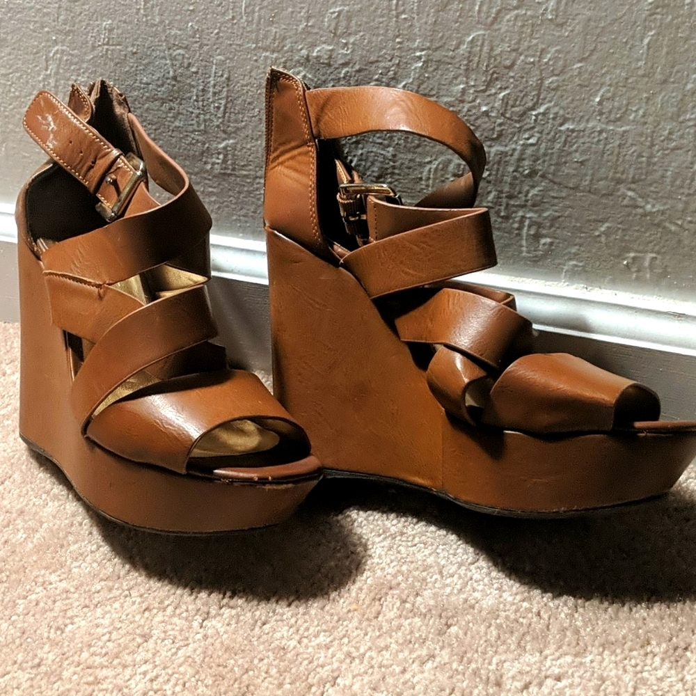 Brown Wedges